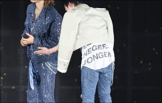 팬들의 엇갈린 반응