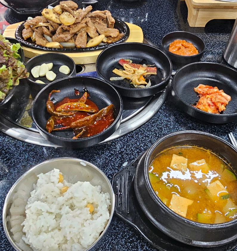 강북구 수유역 인근 윤가네고기창고