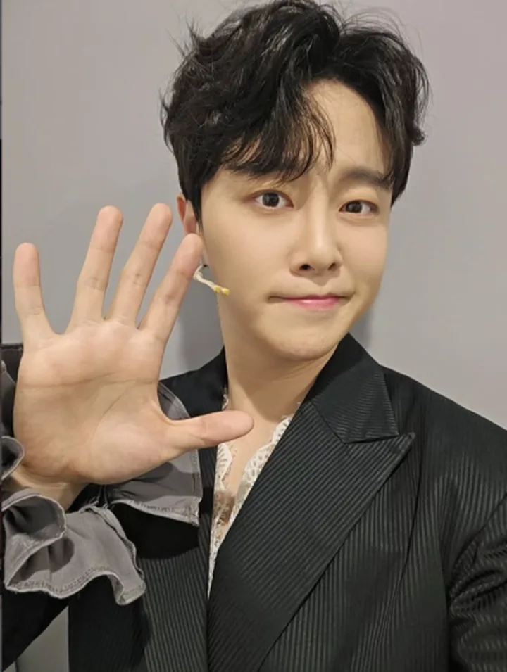 뮤지컬 배우 최민우