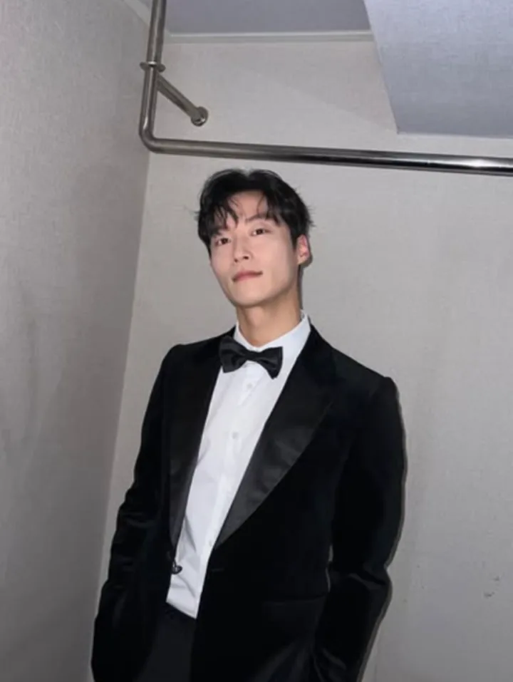 홍이설 이은송 활동 이미지